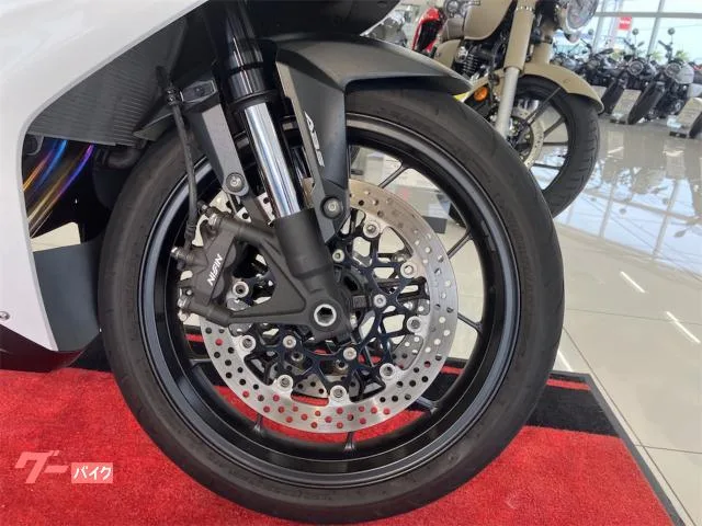 Honda CBR650R 2023 — миниатюра 3