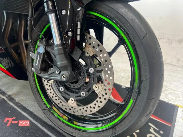 Kawasaki Ninja ZX-25R SE ZX250E USB 2022 — миниатюра 4
