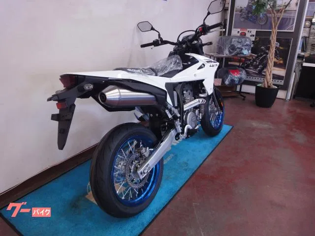 Suzuki DR-Z4SM 2025 — миниатюра 2