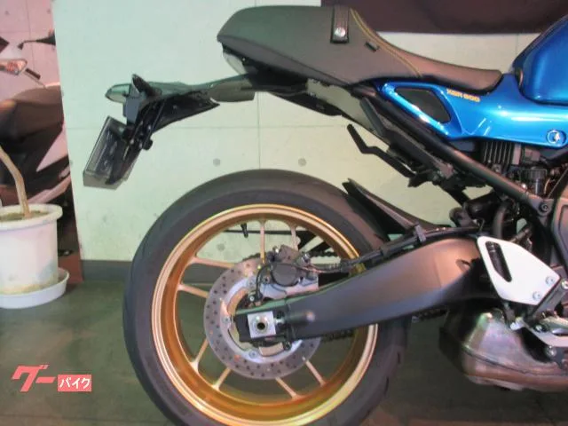 Yamaha XSR900 2022 — миниатюра 2