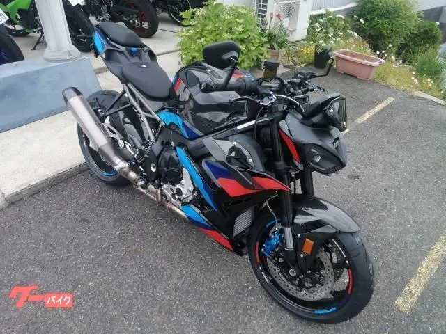BMW M1000R 2025 — миниатюра 2