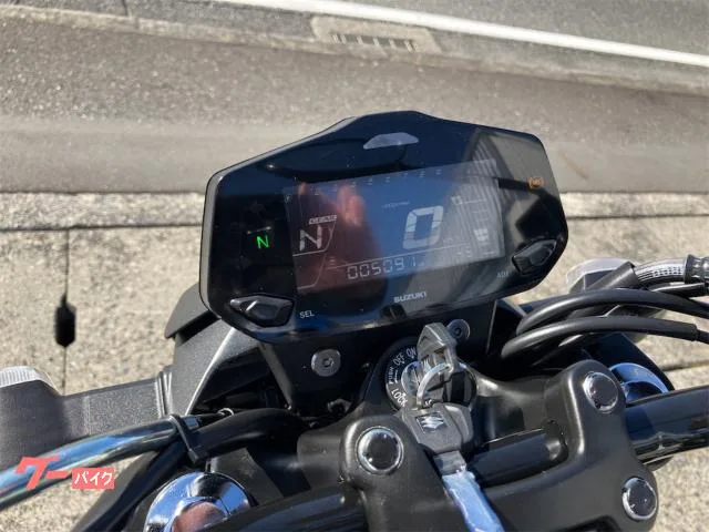 Suzuki GIXXER 250 2023 — миниатюра 2