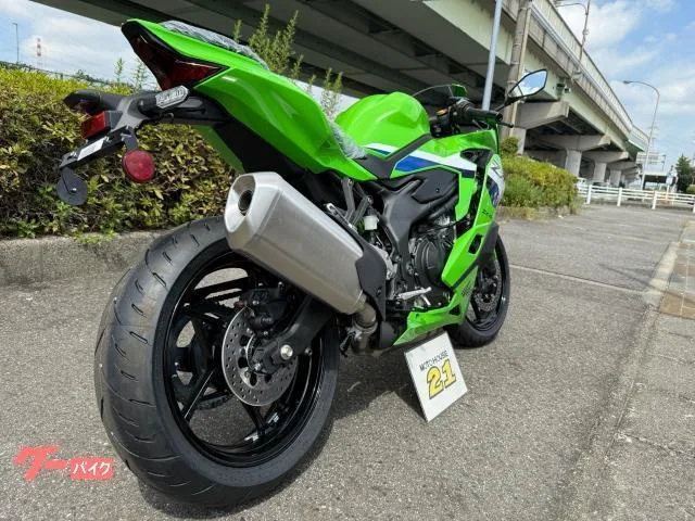 Kawasaki Ninja ZX-4RR 2026 — миниатюра 3