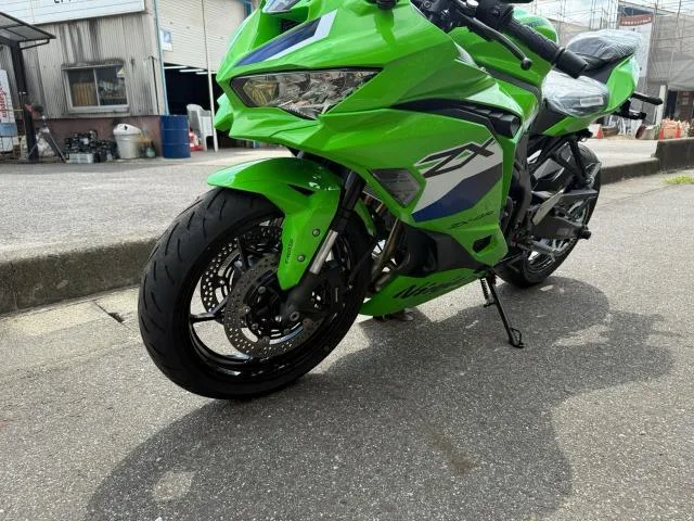 Kawasaki Ninja ZX-4RR 2026 — миниатюра 5