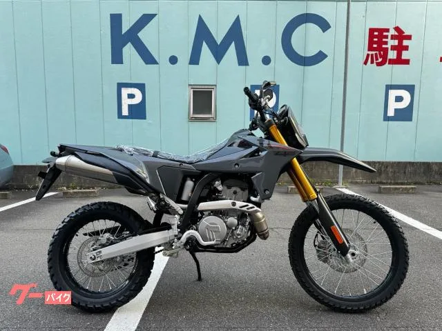 Suzuki DR-Z4S LED ABS2025 2025 — фото 1, купить с доставкой в Москву