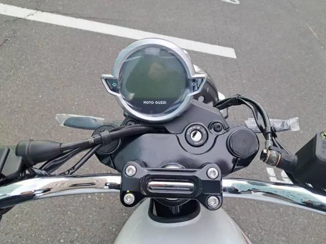 MOTO GUZZI V7 ABSLED 2026 — миниатюра 2