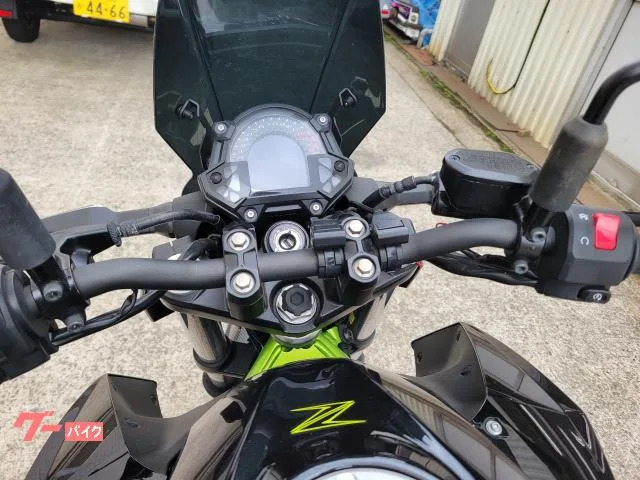 Kawasaki Z400 2023 — миниатюра 2