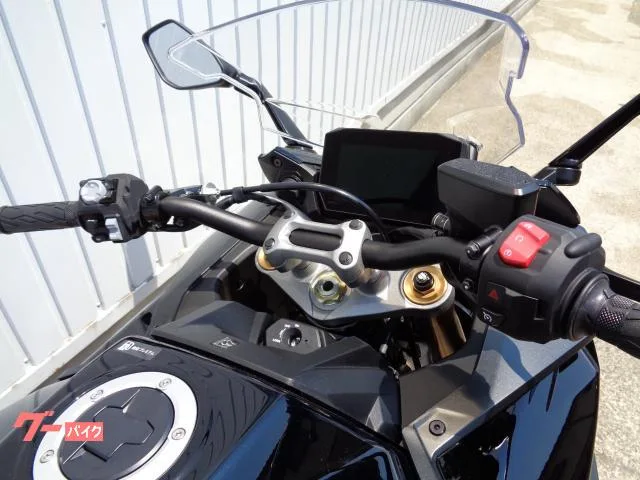 Suzuki GSX-S1000GT 2022 — миниатюра 2