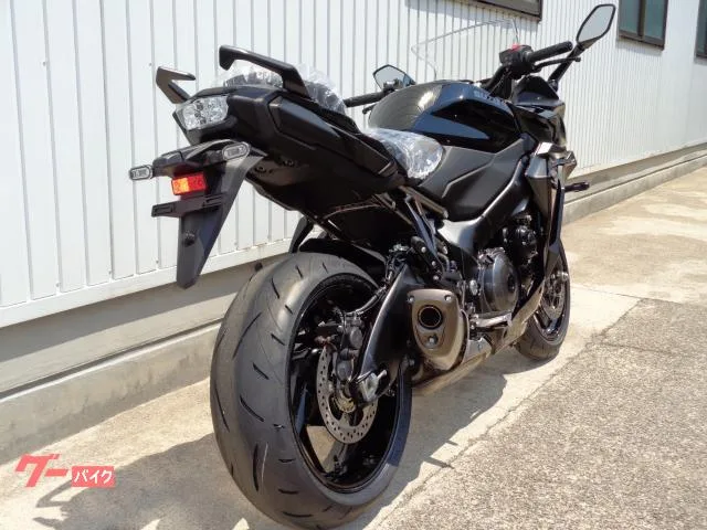 Suzuki GSX-S1000GT 2022 — миниатюра 3