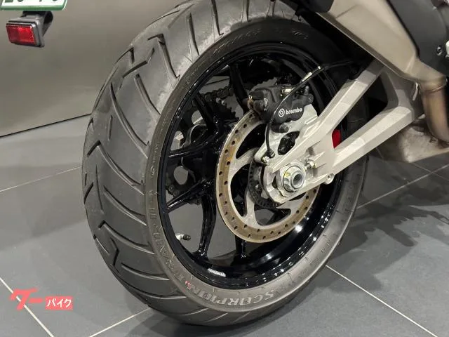 DUCATI V4S 2022 — миниатюра 5