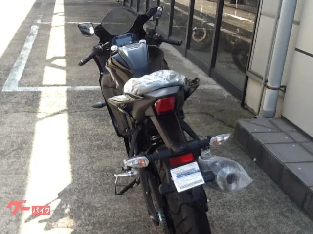 Yamaha YZF-R15 2026 — миниатюра 4