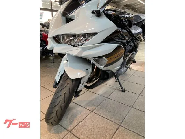 Kawasaki Ninja ZX-4R SE 2026 — миниатюра 3