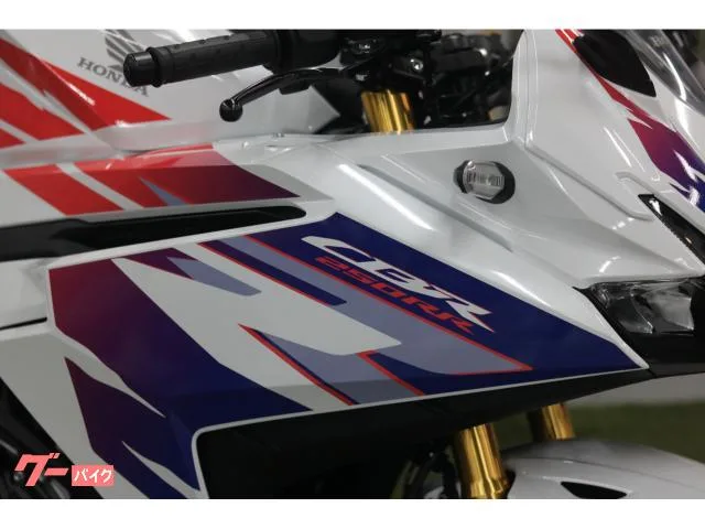 Honda CBR250RR 2025 — миниатюра 3