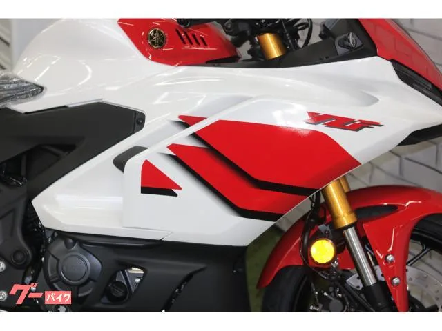 Yamaha YZF-R25 70th Anniversary Edition 2026 — миниатюра 3