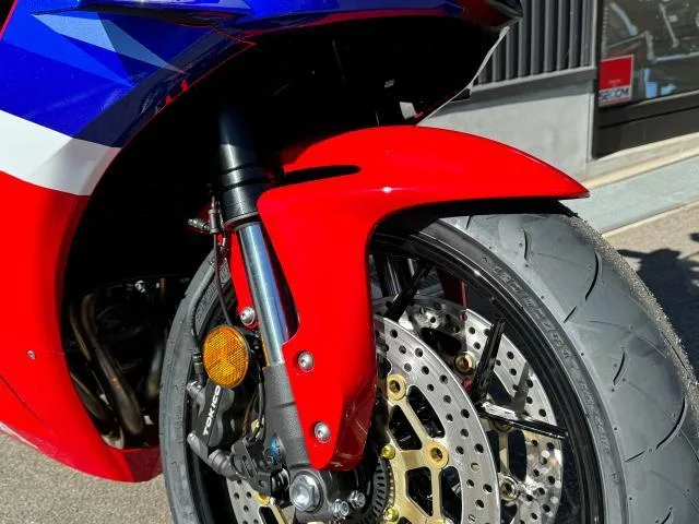 Honda CBR600RR 6 IMU TFT 2024 — миниатюра 2
