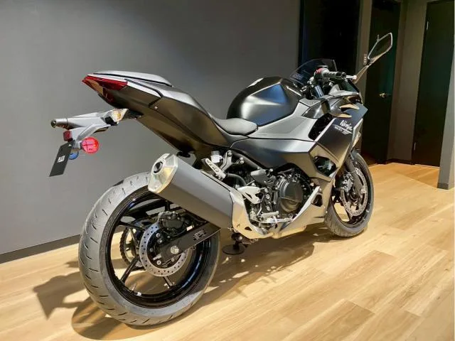 Kawasaki Ninja 500 451cc 2 LED 2026 — миниатюра 3