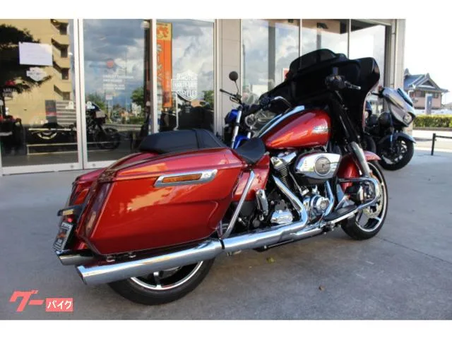 HARLEY-DAVIDSON FLHX 2024 — миниатюра 2