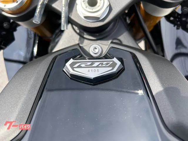 Yamaha YZF-R1M 2025 — миниатюра 2