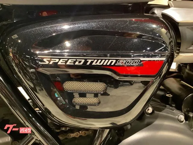 TRIUMPH 900 2024 — миниатюра 3