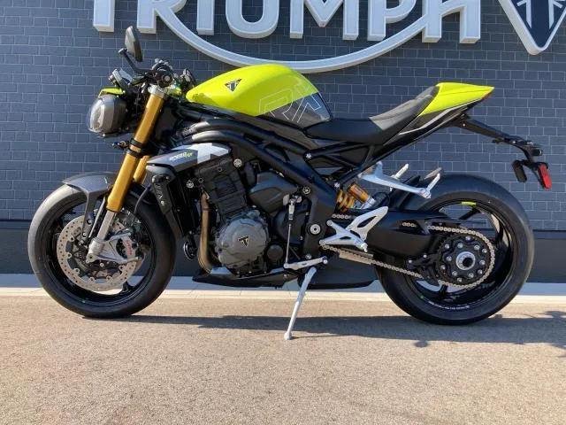 TRIUMPH 1200RX Brenbo 2025 — миниатюра 2