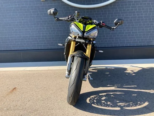 TRIUMPH 1200RX Brenbo 2025 — миниатюра 3