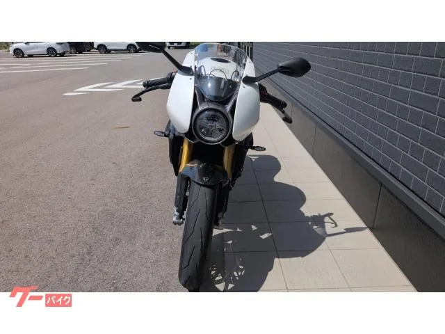 TRIUMPH 1200RR 2023 — миниатюра 2