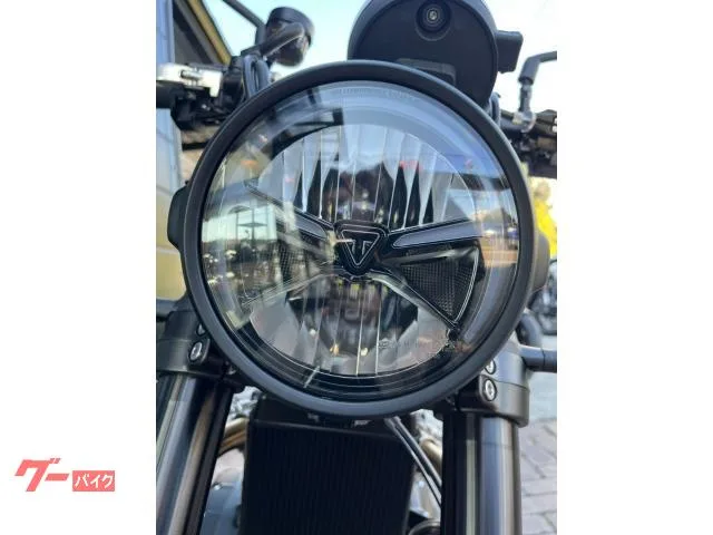 TRIUMPH 900 2026 — миниатюра 2