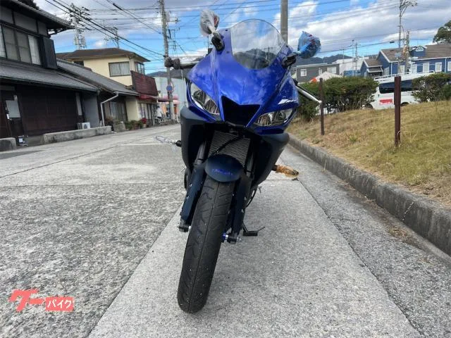 Yamaha YZF-R25 ABS 2022 — миниатюра 2