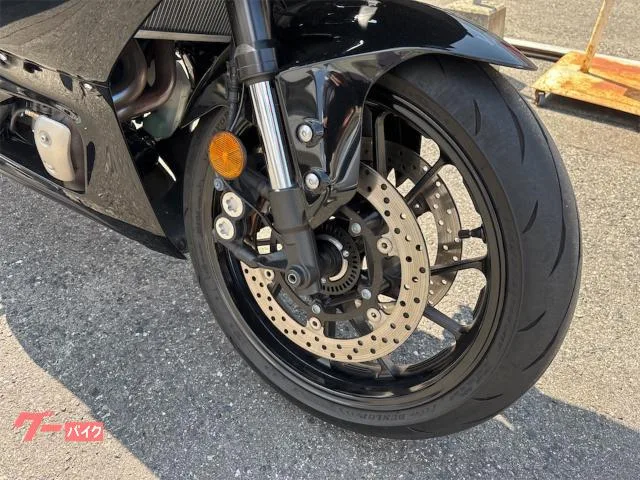 Yamaha YZF-R7 2022 — миниатюра 2