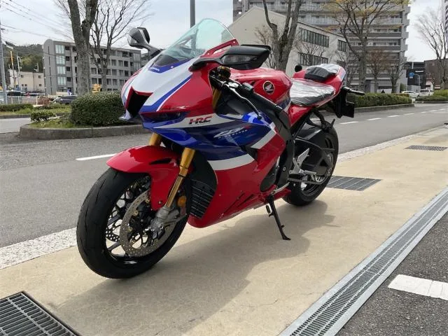 Honda CBR1000RR-R SP 2024 — миниатюра 4