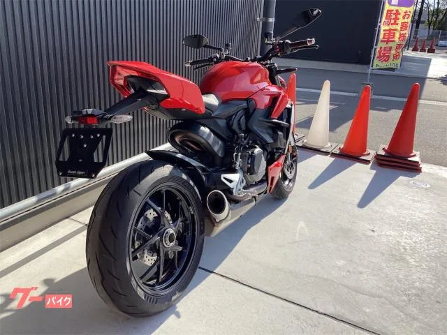 DUCATI V2 2023 — миниатюра 3