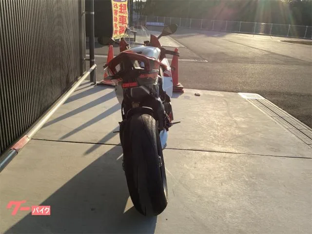 DUCATI V4 R 2024 — миниатюра 3
