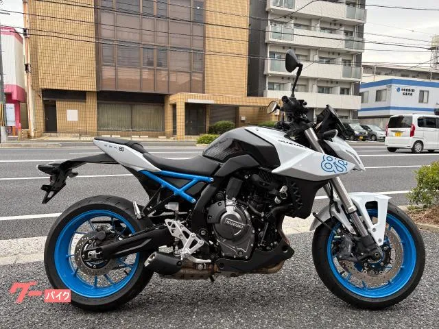 Suzuki GSX-8S ETC USB 2023 — миниатюра 2