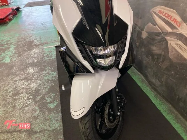 Suzuki 125-M6 LED USB 2026 — миниатюра 3