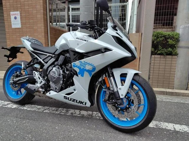 Suzuki GSX-8R 2026 — фото 1, купить с доставкой в Москву