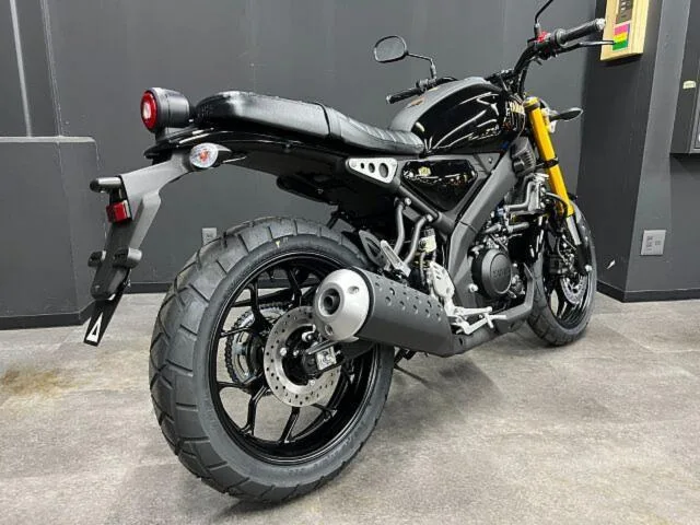 Yamaha XSR125 ABS VVA LCD 2024 — миниатюра 3