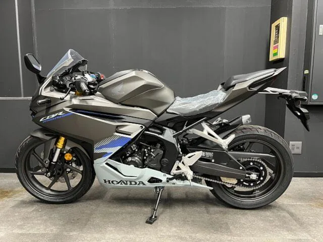 Honda CBR250RR SFF-BP 2025 — миниатюра 4
