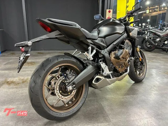 Honda CB650R E-Clutch 5.0TFT Honda RoadSyn 2024 — миниатюра 3