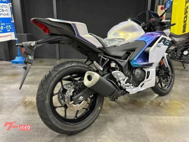Yamaha YZF-R25 USB LED 2025 — миниатюра 3