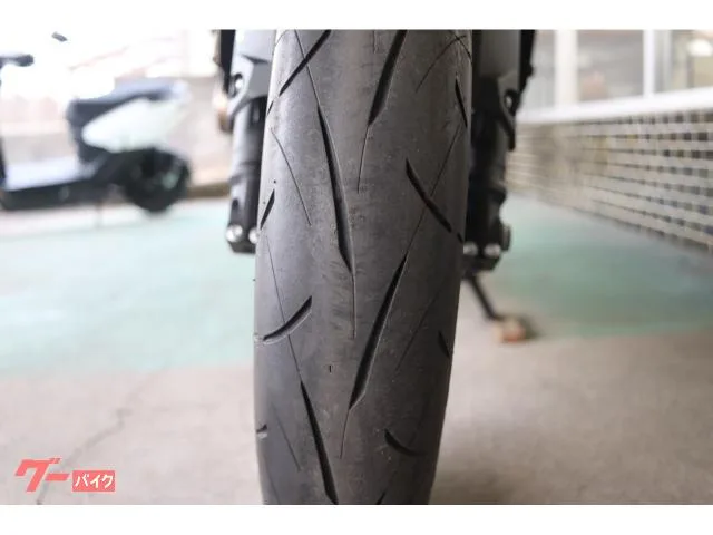 Honda CB650R E-Clutch ABS ETC2.0 Mio2 2024 — миниатюра 4