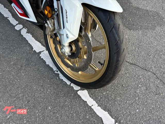 Honda CBR250RR 2022 — миниатюра 2