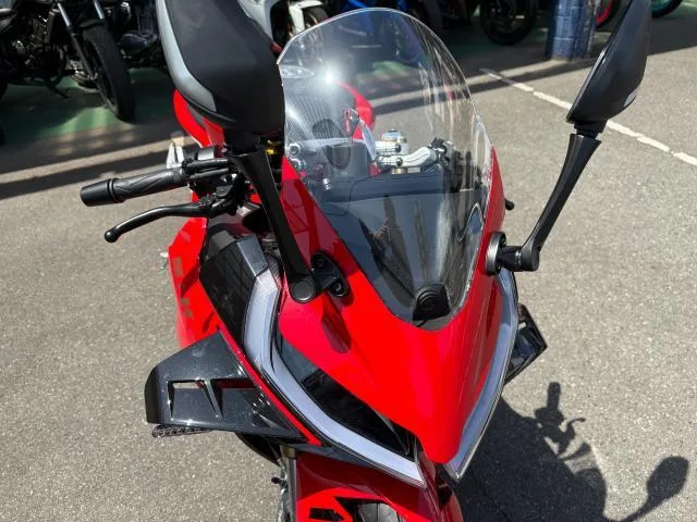 QJMOTOR SRK 400RS 4 2026 — миниатюра 3