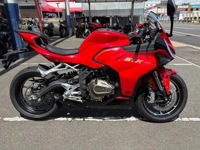 QJMOTOR SRK 400RS 4 2026 — фото 1, купить с доставкой в Москву