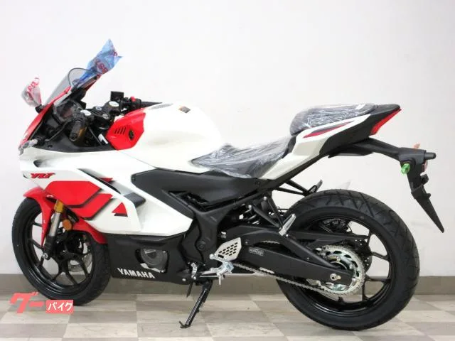 Yamaha YZF-R25 70th 2026 — миниатюра 5