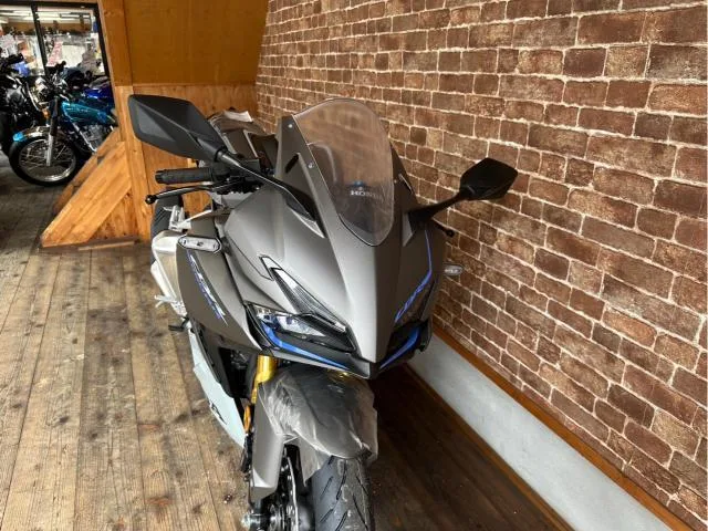Honda CBR250RR 2025 — миниатюра 2