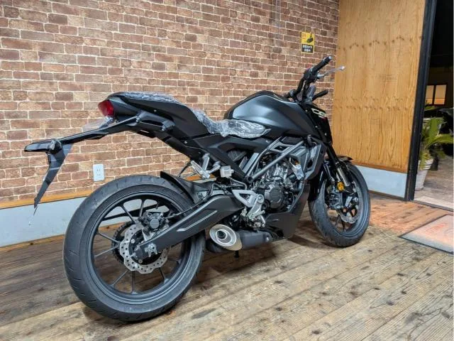 Honda CB125R 2026 — миниатюра 3
