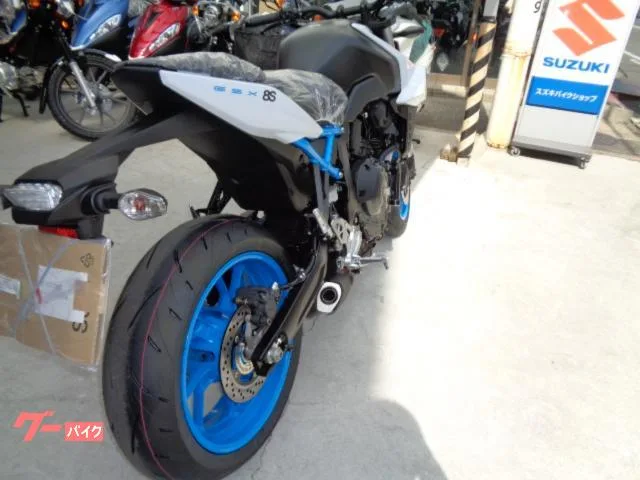 Suzuki GSX-8S 2023 — миниатюра 3