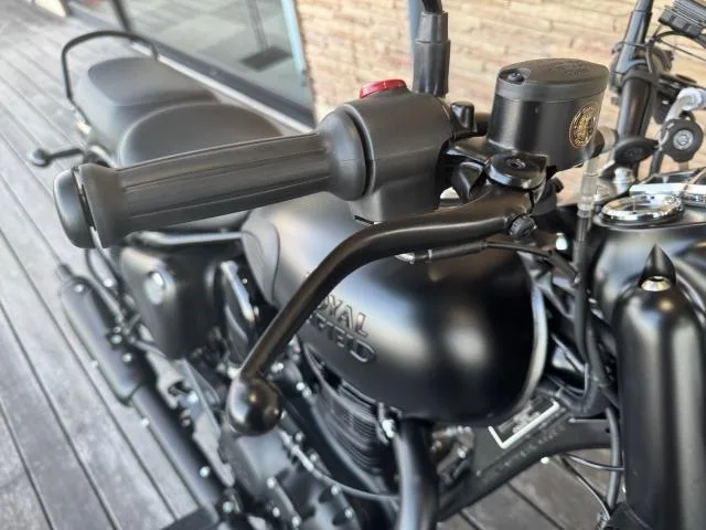 ROYAL ENFIELD 350 2025 — миниатюра 2