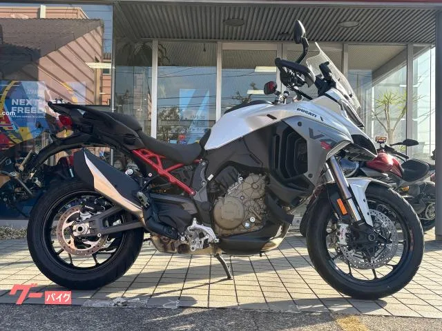 DUCATI V4S 2025 — миниатюра 3