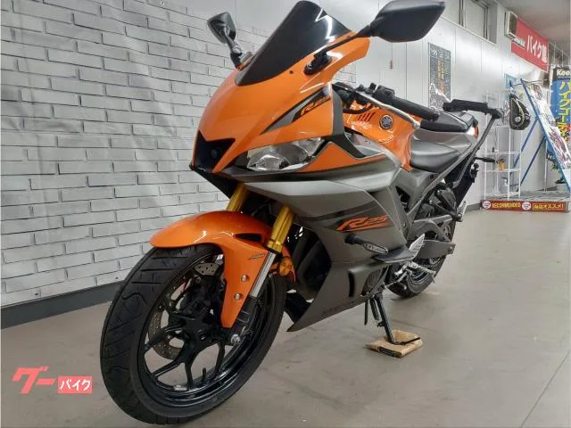 Yamaha YZF-R25 ABS 2022 GIVI 2022 — миниатюра 2
